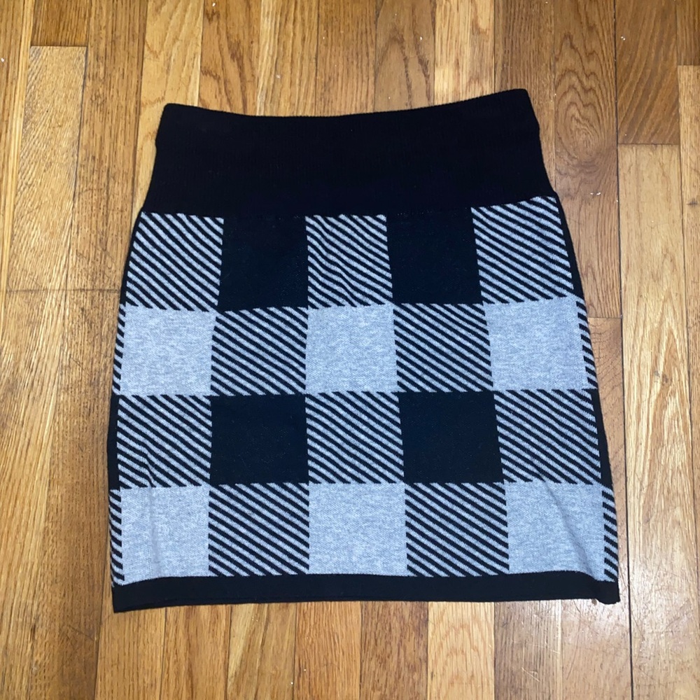 Club Monaco Vintage Merino Wool Pleated Skirt